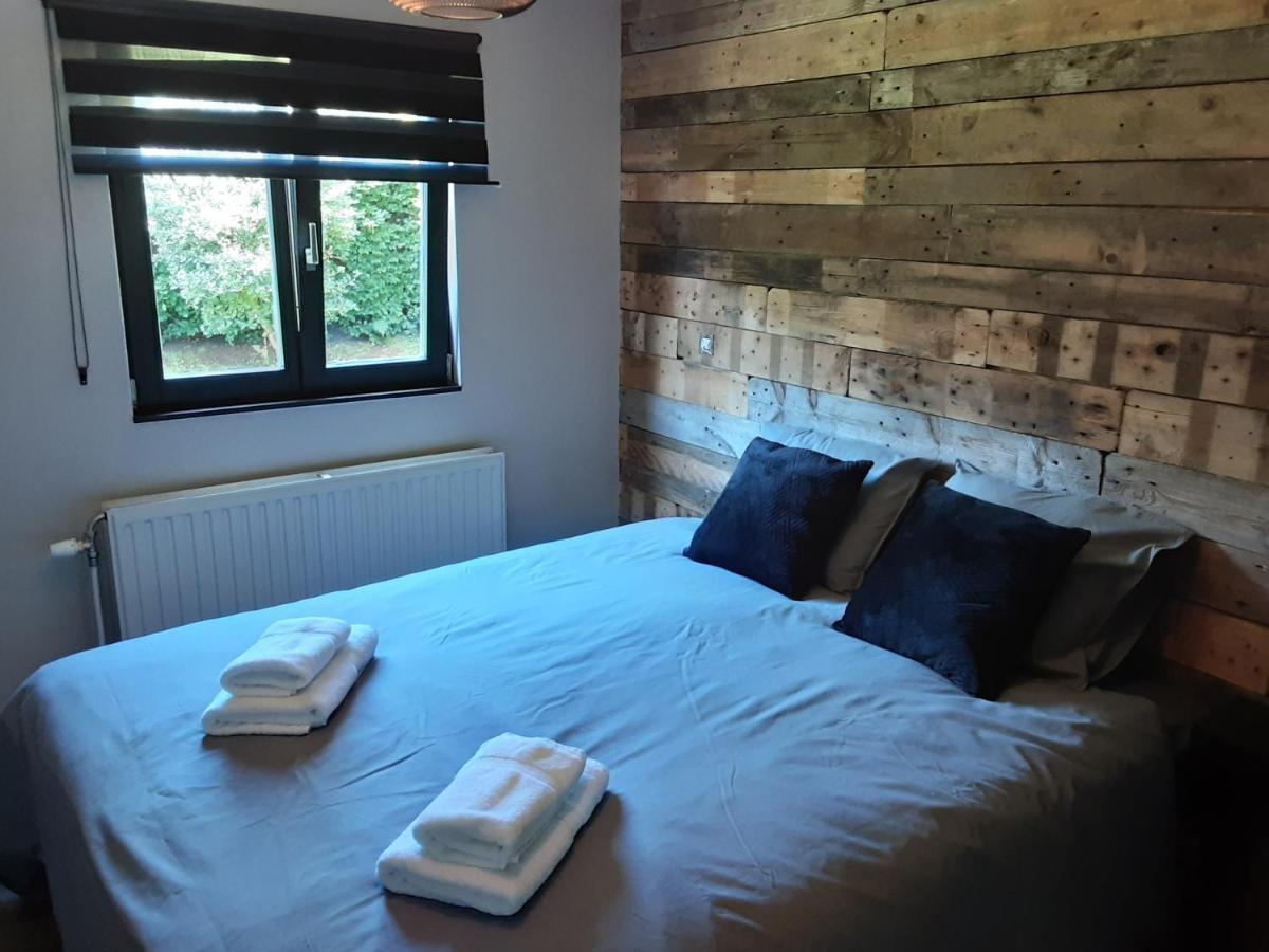 Le Chalet Villa Spa Exteriör bild