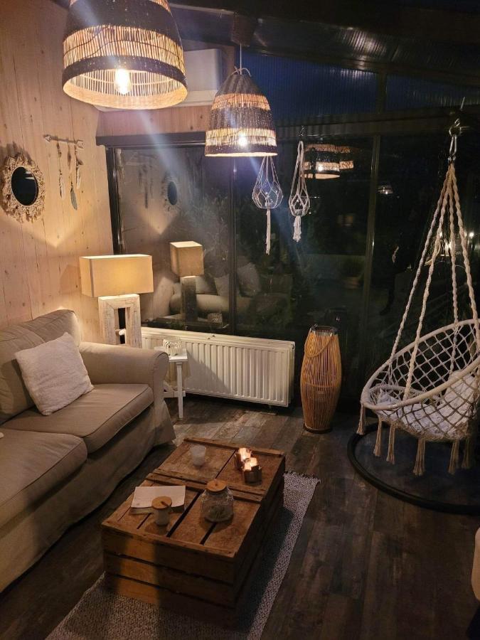Le Chalet Villa Spa Exteriör bild
